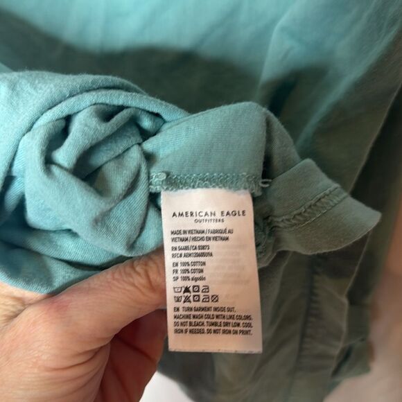 American Eagle Outfitters Men's Teal Graphic T-Shirt. Size Small. - Picture 5 of 5
